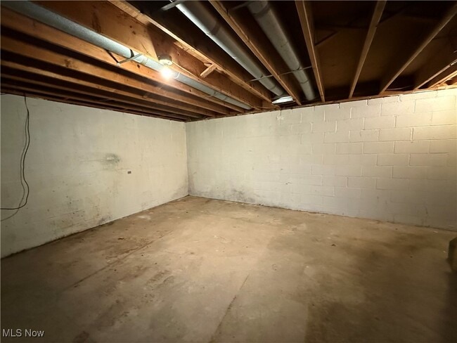 Building Photo - 12827 Hametown Rd