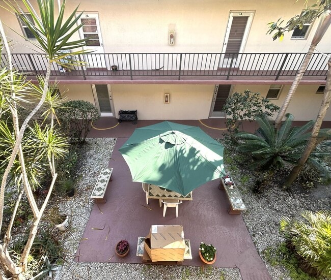 Building Photo - 506 Lori Dr