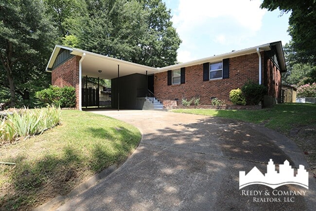 Building Photo - 2910 Dove St