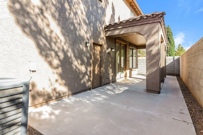 Building Photo - 3093 S Joshua Tree Ln