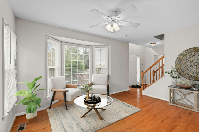 Building Photo - 7073 Kings Manor Dr