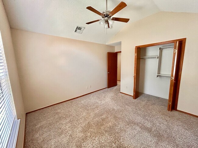 Building Photo - 533 NW 174th St