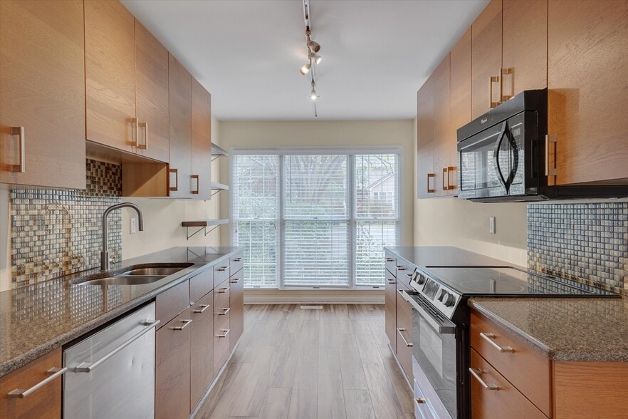 Building Photo - 108 Mallard Ct