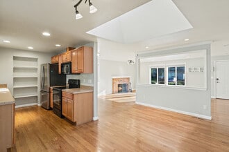 Building Photo - 10538 NE 141st St