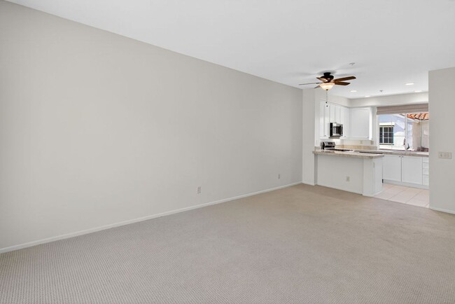 Building Photo - Bright & Updated 2 Bedroom Home with Flexible Primary Retreat and Amazing Community Amenities!