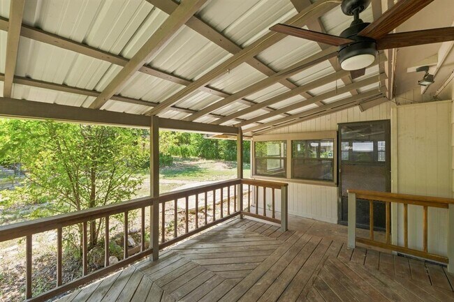 Building Photo - 1409 Desert Quail Ln