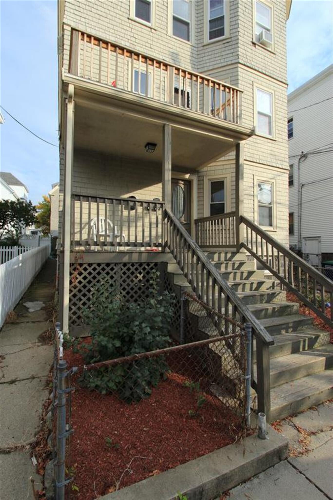 Building Photo - 25 Belknap St