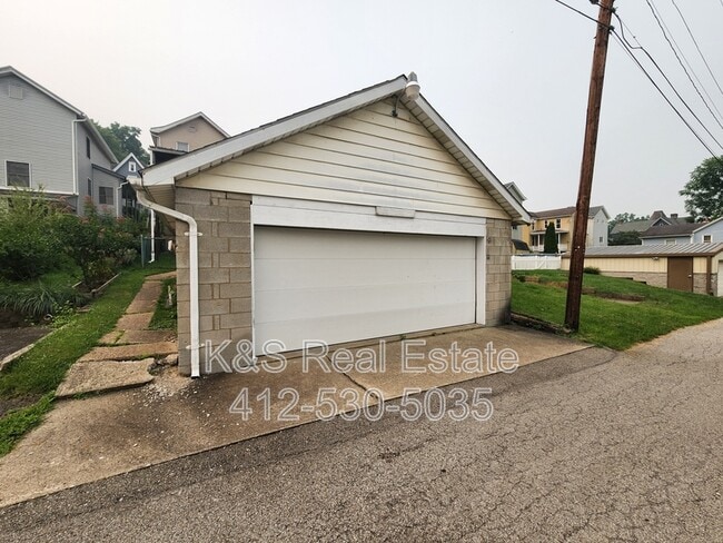 Building Photo - 79535 Reamer St