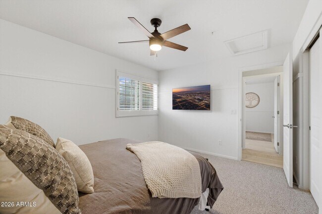 Building Photo - 9750 E Gelding Dr