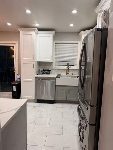 Building Photo - 2082 Pitman Ave