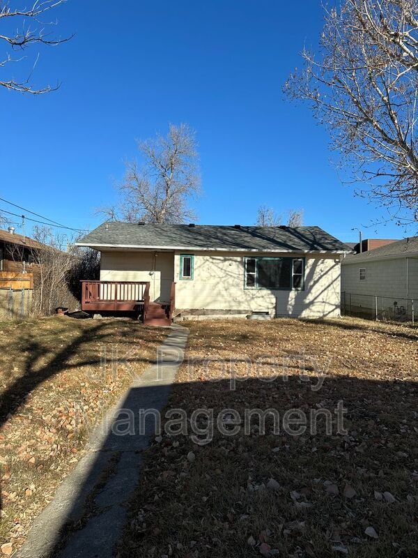 Building Photo - 1012 7th Ave S