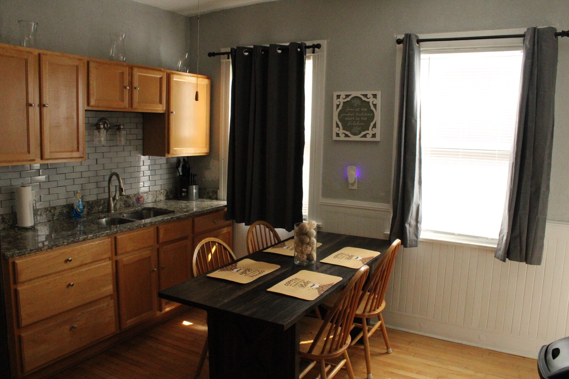 Building Photo - 2621 S Howell Ave