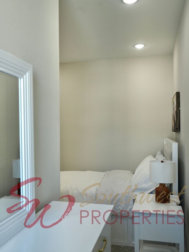 Building Photo - FULLY FURNISHED, close to campus 3 bedroom 2.5 bath Cowboy Casita!