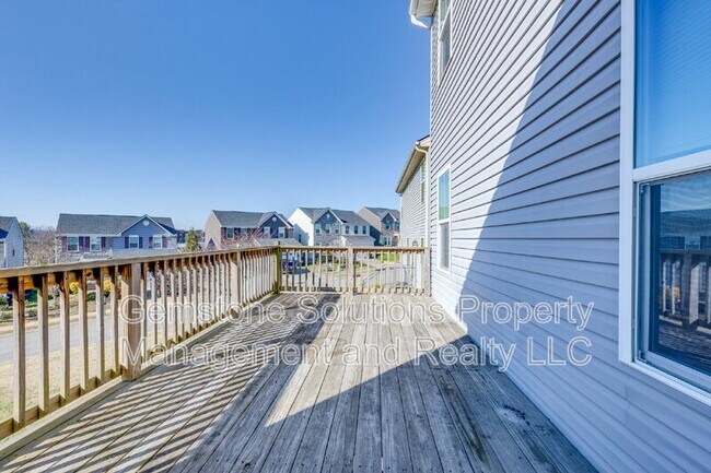 Building Photo - 2704 Orleans Dr