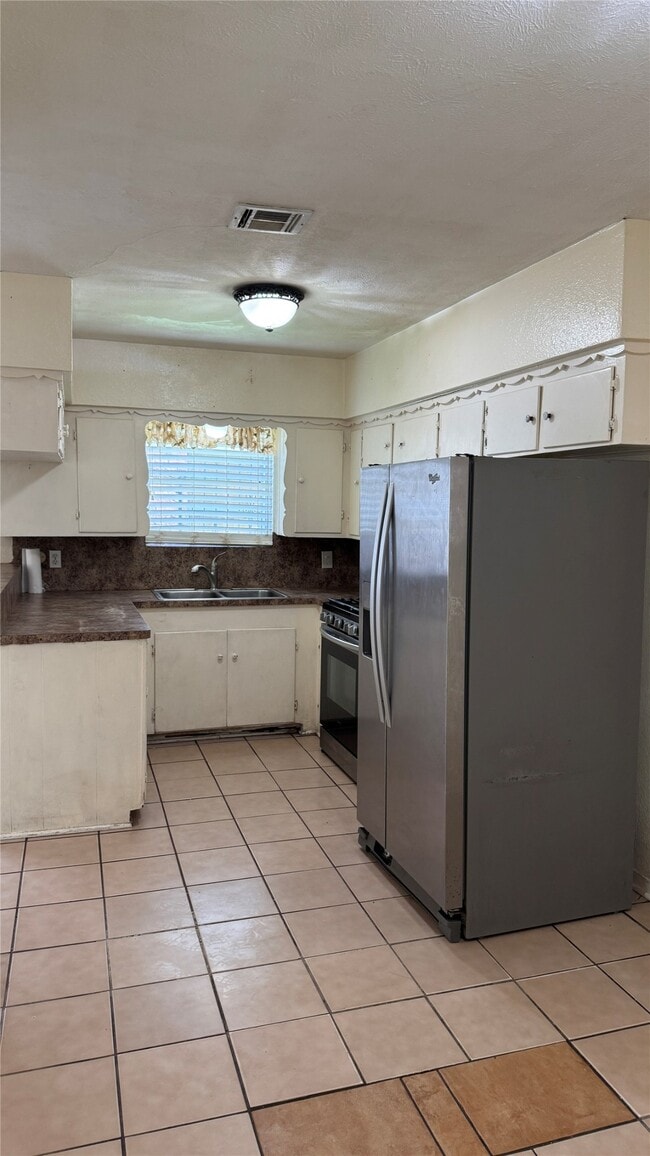 Building Photo - 2514 Rodney St