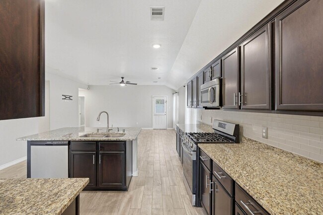 Building Photo - 9431 Paloma Creek Dr