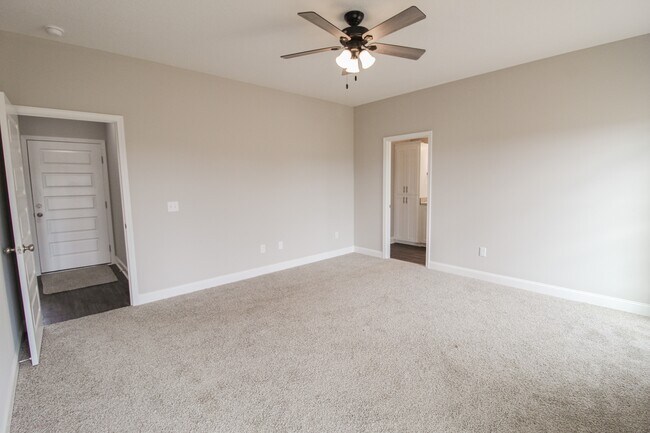 Building Photo - 312 Old Rockdale