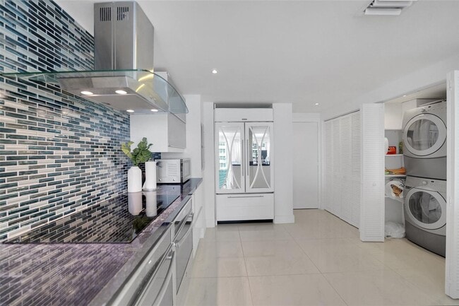 Building Photo - 3430 Galt Ocean Dr