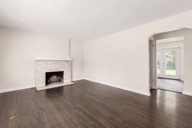 Building Photo - 336 E Weisheimer Rd