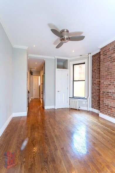 Building Photo - 248 Mott St