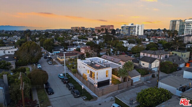 Building Photo - 2801 Sanborn Ave