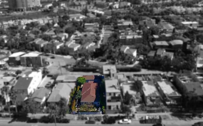 Building Photo - 2339 Abbot Kinney Blvd