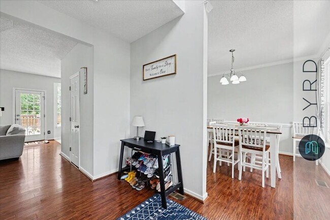 Building Photo - 6794 Sassafras Dr