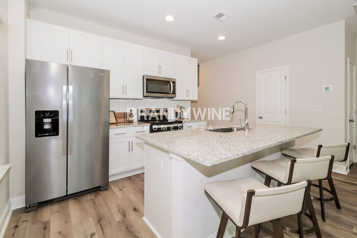 Building Photo - 1016 Wildflower Dr