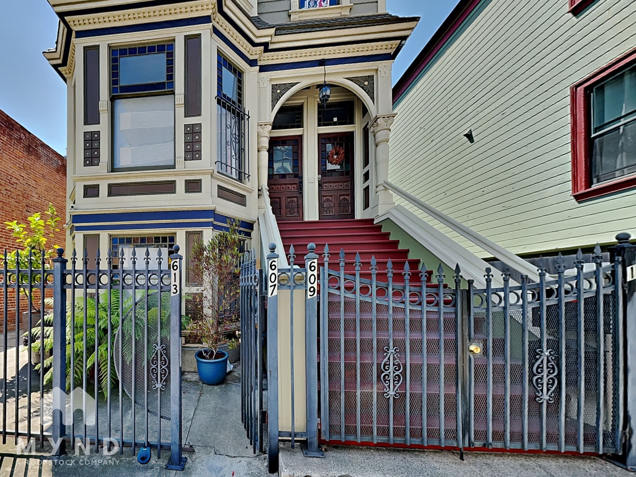 Building Photo - 613 18th St