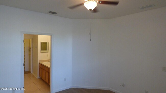Building Photo - 12301 Kernan Forest Blvd