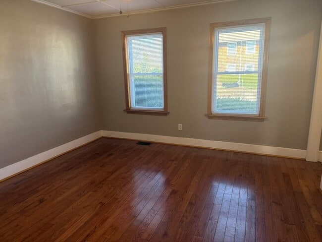 Building Photo - 406-408-408 Court St