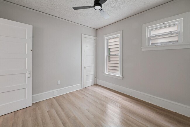 Building Photo - 3166 N 16th St