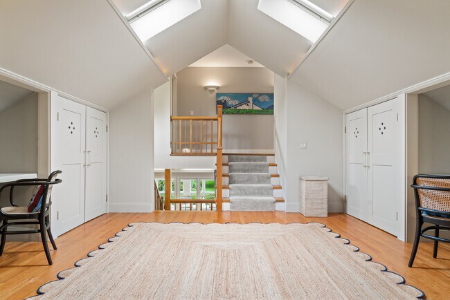 Building Photo - 175 Ruggles Ave