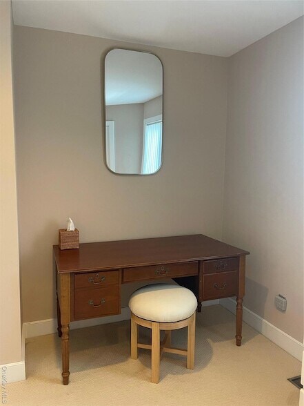 Building Photo - 45 Romana Dr