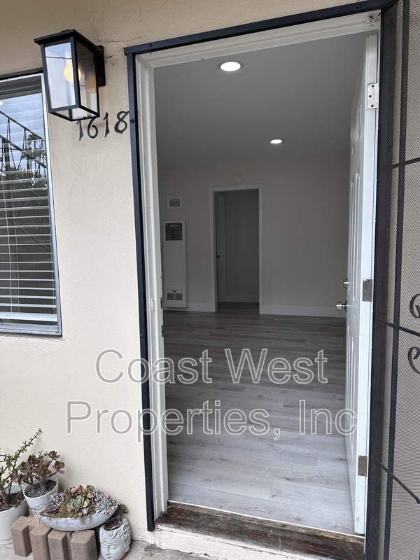 Building Photo - 1618 Reed Ave