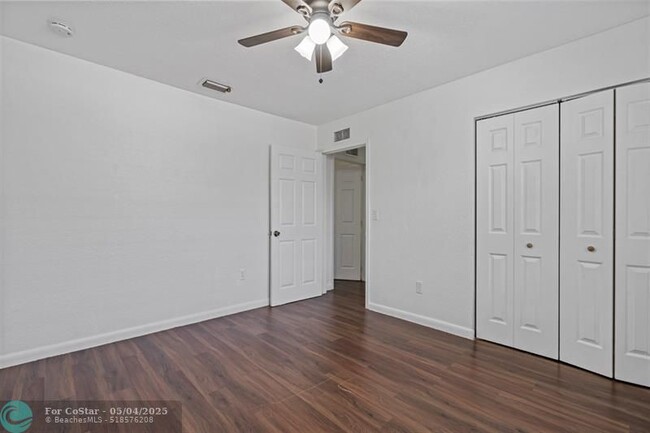 Building Photo - 323 NW 97th St