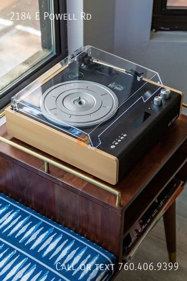 Building Photo - 2184 E Powell Rd