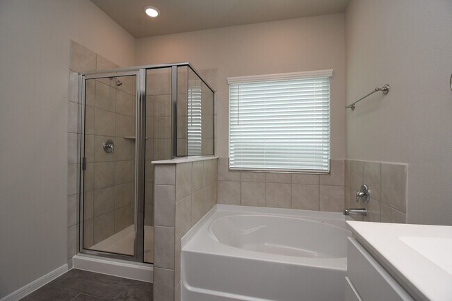 Building Photo - 2128 Port Jackson Dr