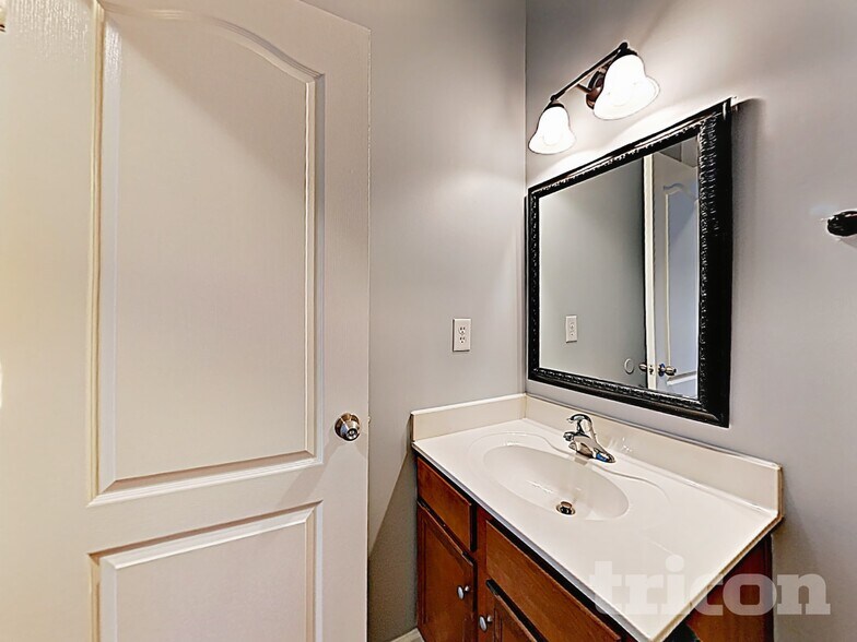 Building Photo - 48 Sandstone Ct