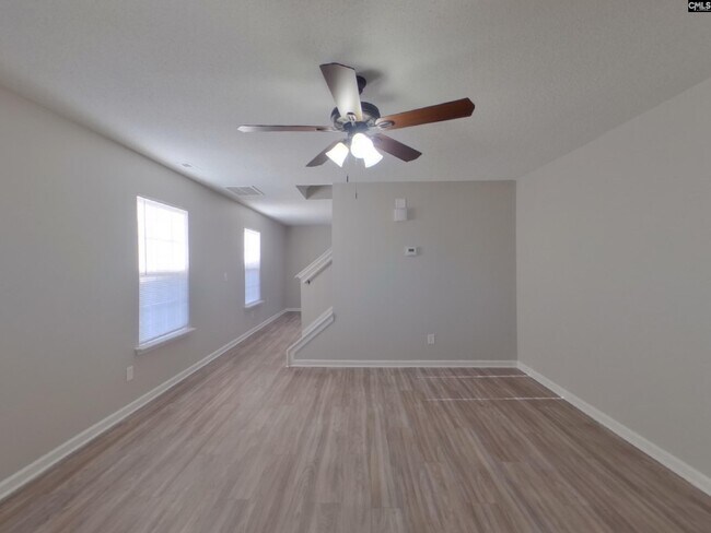 Building Photo - 136 Katrina Ct