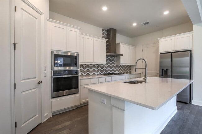 Building Photo - 5204 Watusi Bend