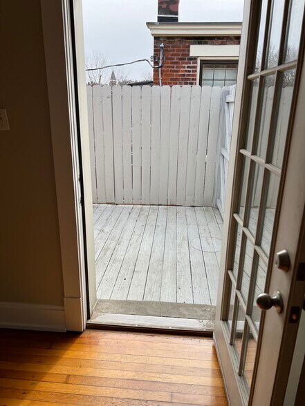 Building Photo - 601 Overton St