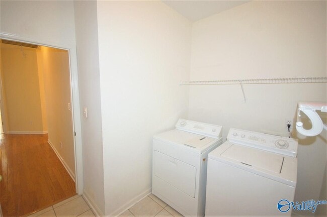 Building Photo - 209 Bridgeway Cir