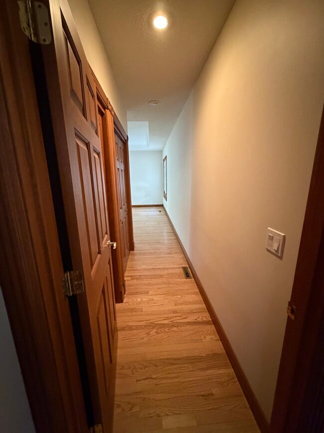 Building Photo - 119 Cochran Rd