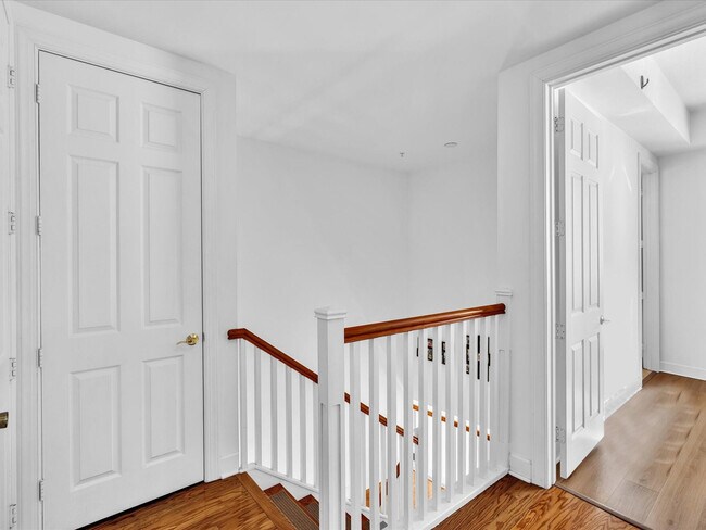 Building Photo - 1801 Coral Heights Blvd