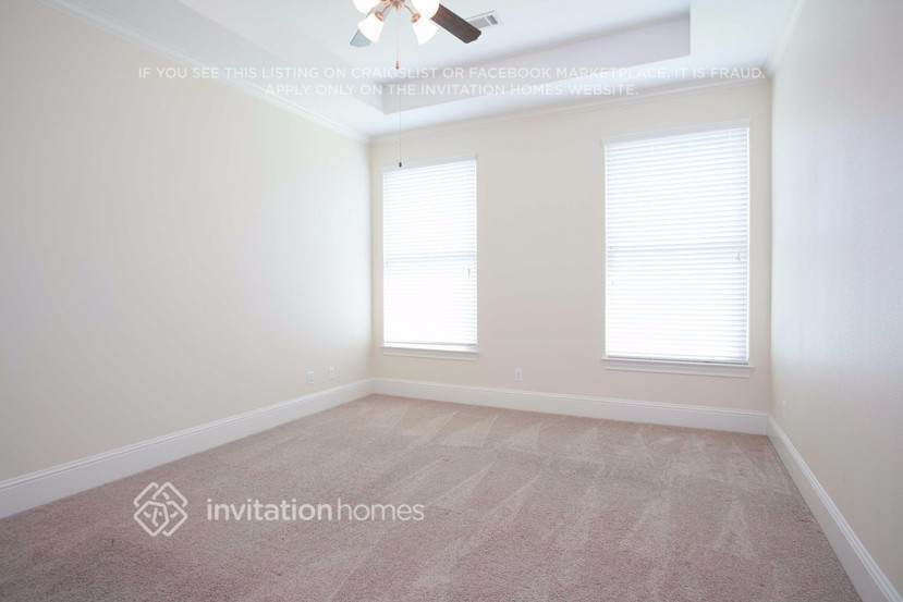 Building Photo - 1307 Ainsley Way Dr