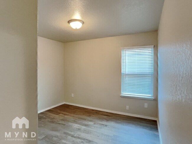 Building Photo - 7415 Twin Pine Ct