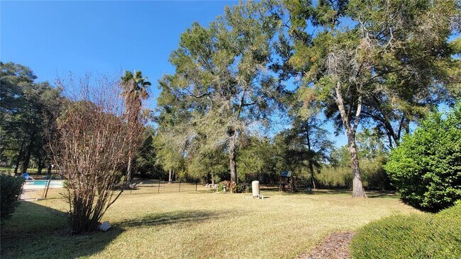 Building Photo - 8762 FL-26