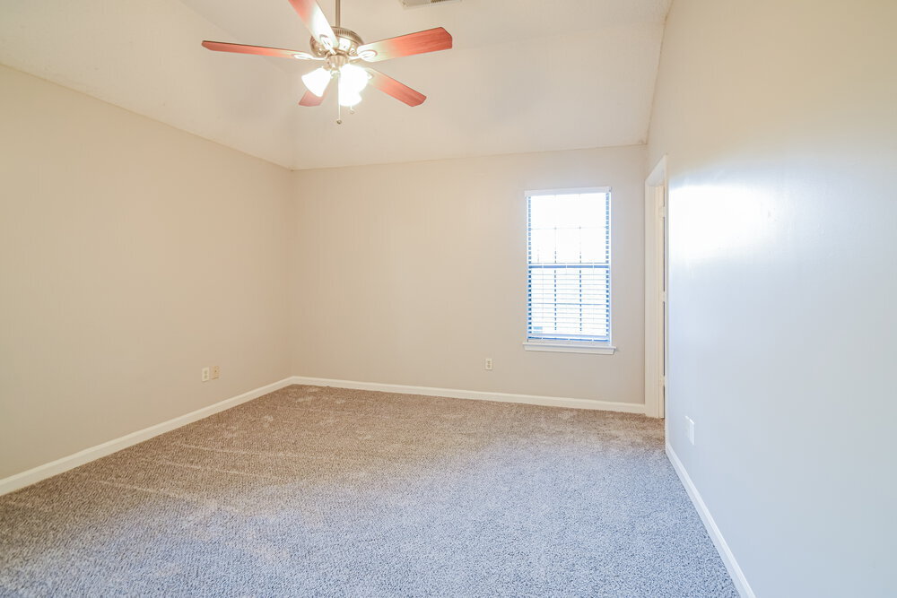 Building Photo - 7117 Goodman Ridge Dr