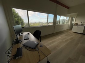 Building Photo - 3632 Amesbury Rd